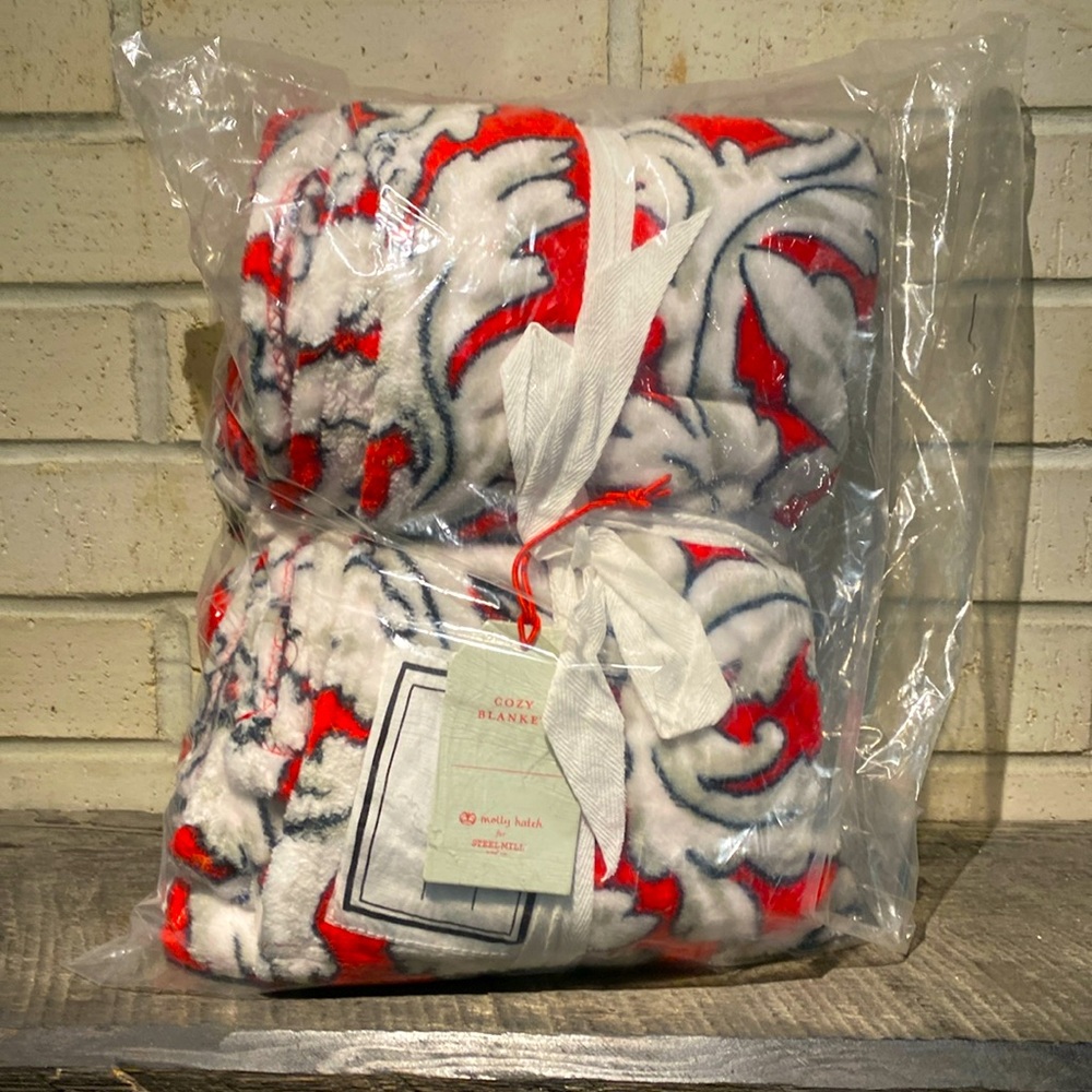 Cozy Blanket by Molly Hatch. Brand New